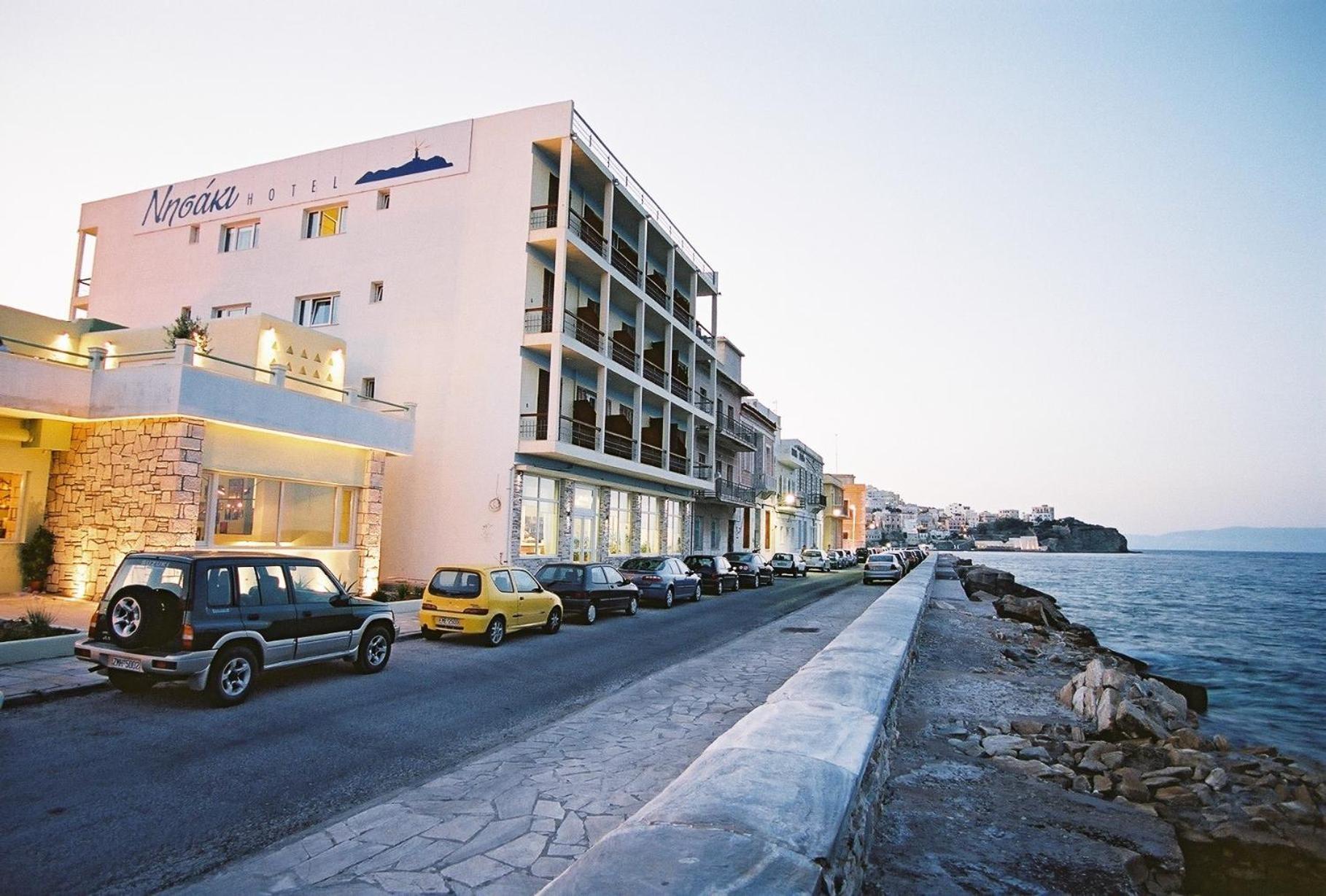 Nisaki Hotel & Elite Suites Ermoúpoli Extérieur photo