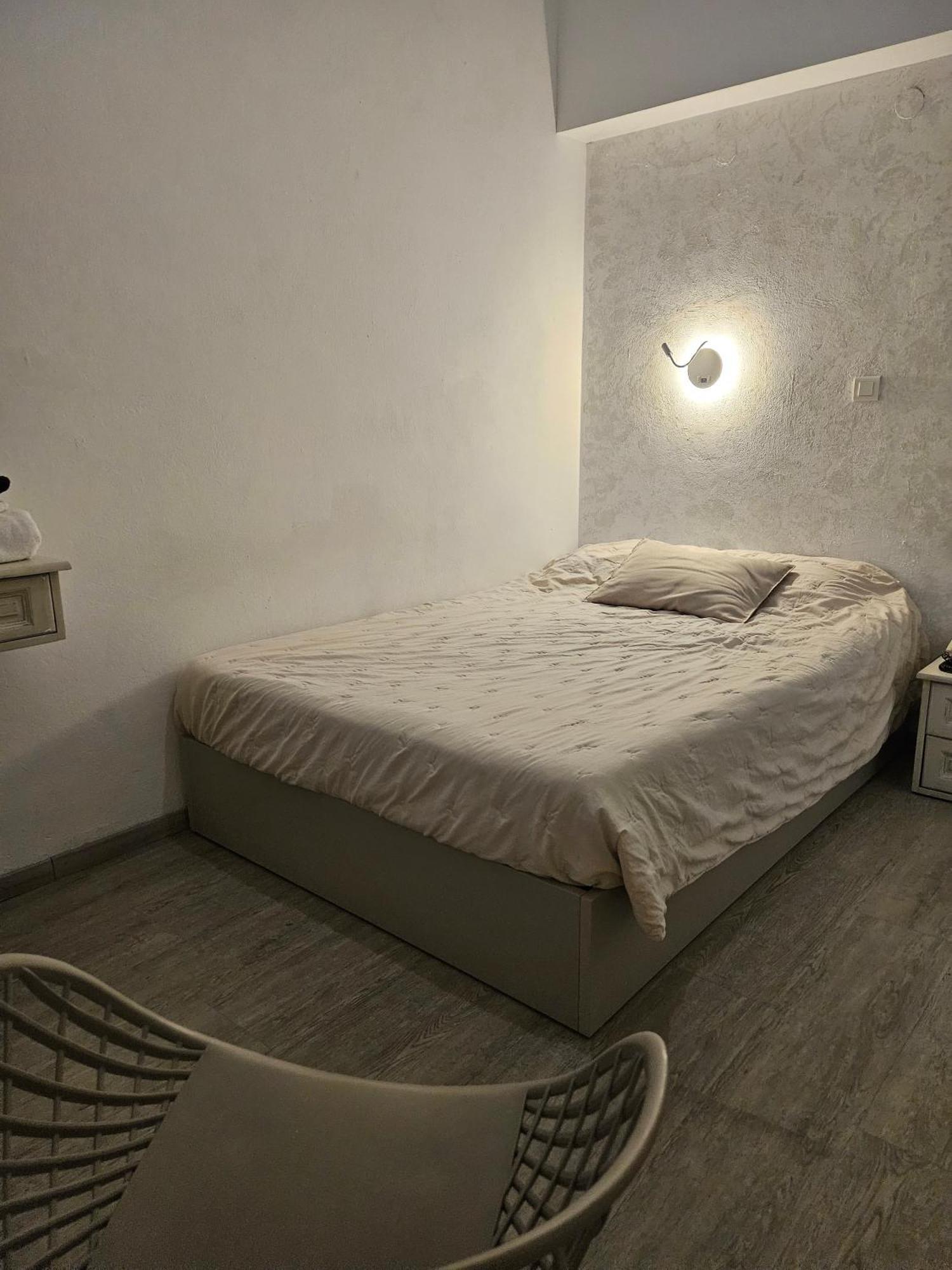 Nisaki Hotel & Elite Suites Ermoúpoli Extérieur photo