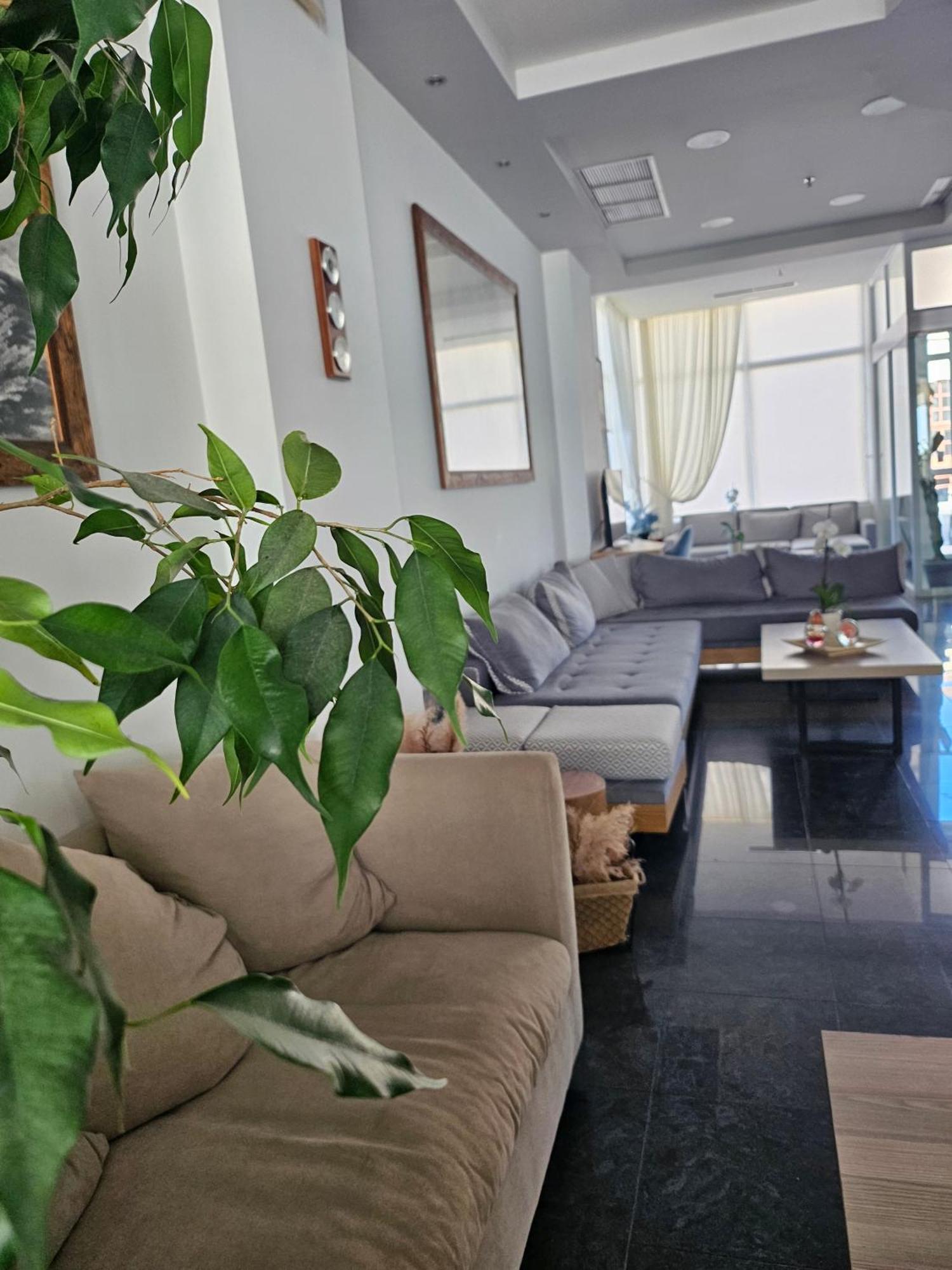 Nisaki Hotel & Elite Suites Ermoúpoli Extérieur photo