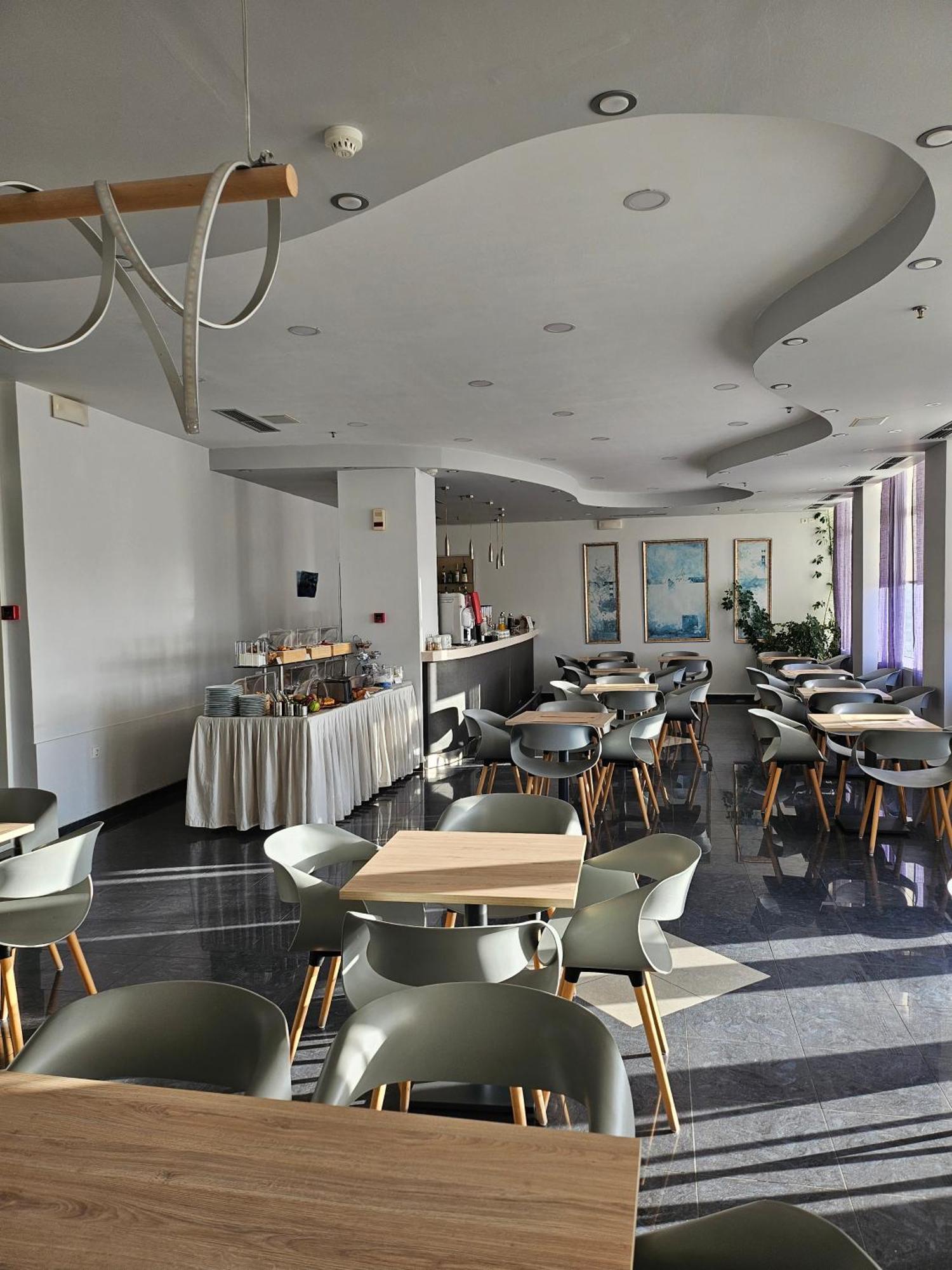 Nisaki Hotel & Elite Suites Ermoúpoli Extérieur photo