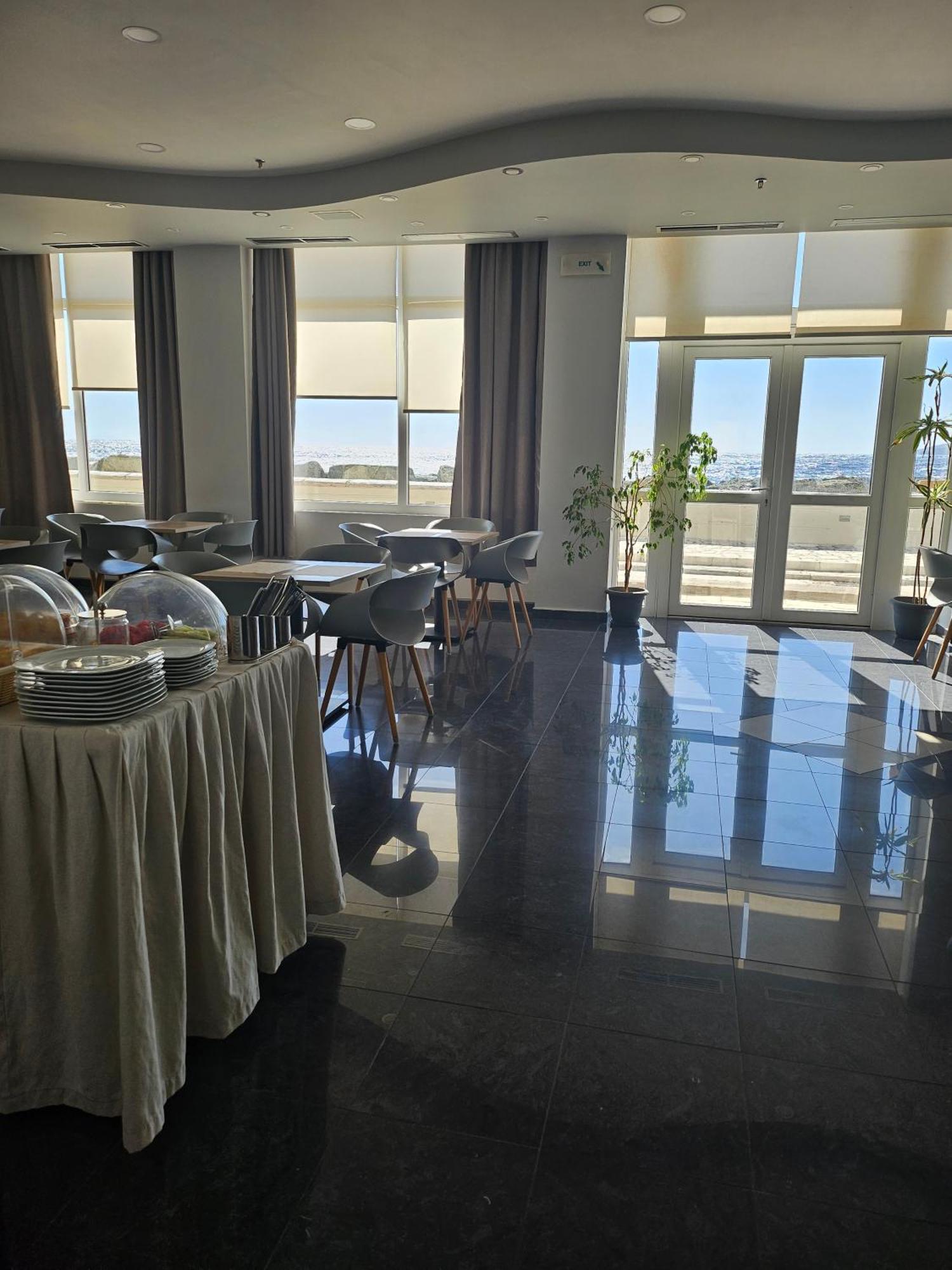 Nisaki Hotel & Elite Suites Ermoúpoli Extérieur photo